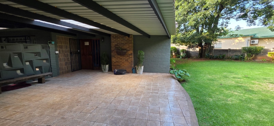 3 Bedroom Property for Sale in Flamwood North West